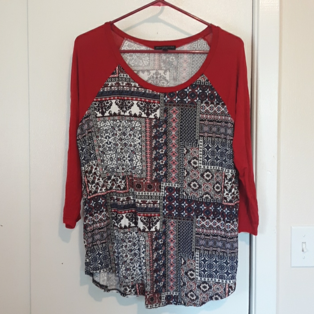 ⭐ 3/$10⭐ Signature Studio Top